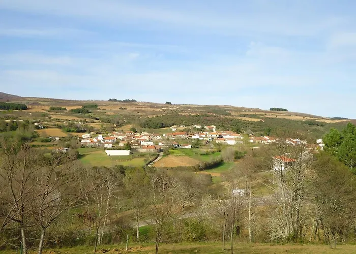 Casa Do Condado Feriehus Vilarinho (Braganca)